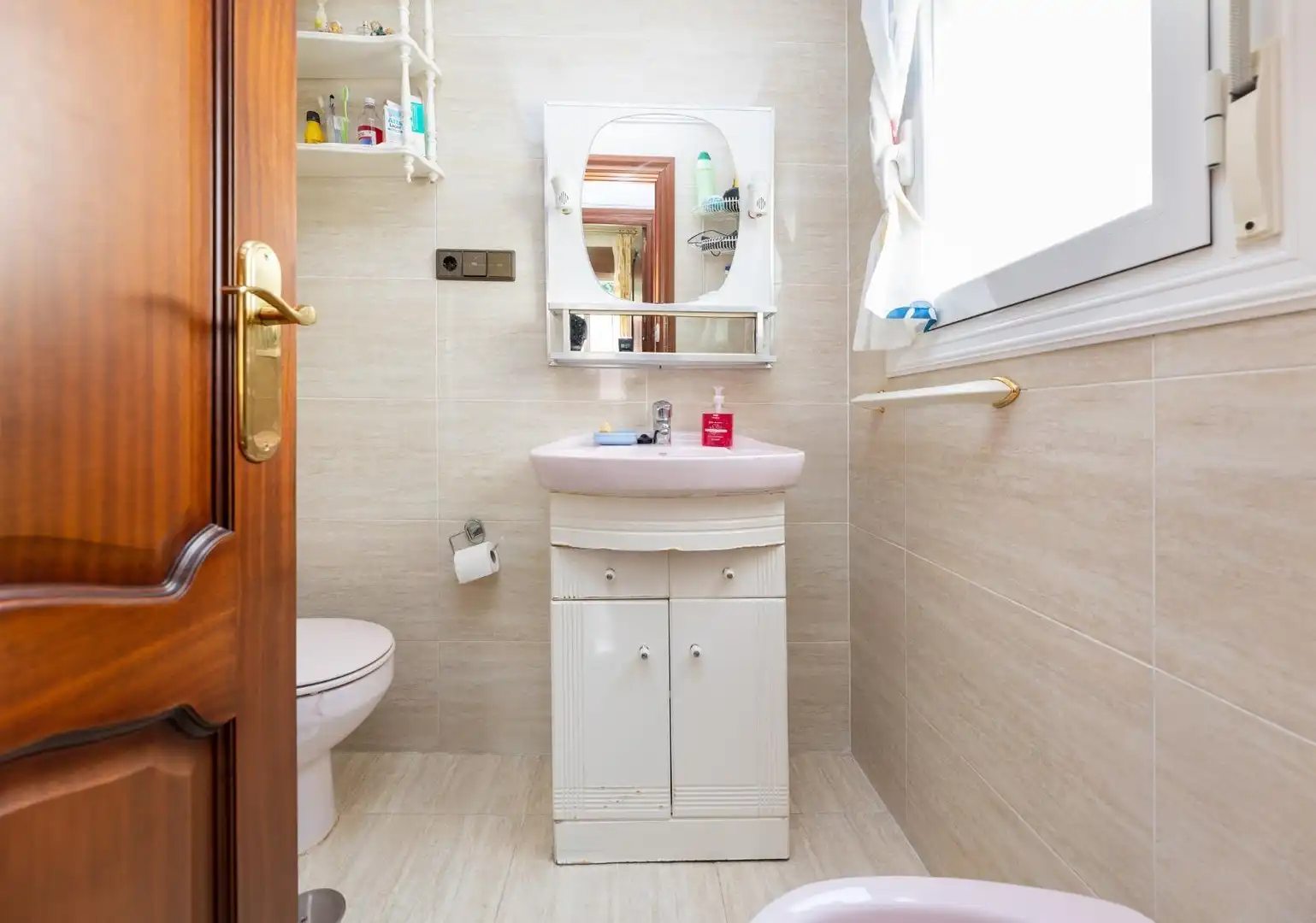 Baño de Piso en venta en Granada con Amueblado y Balcón