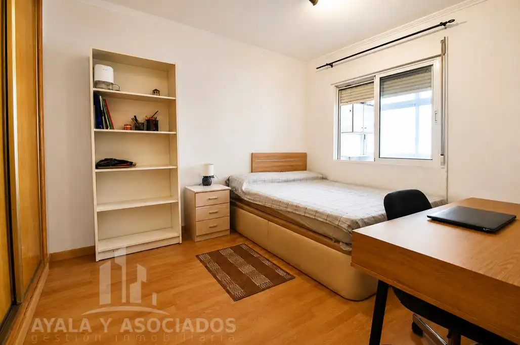 Dormitori de Pis en venda en Cartagena amb Aire condicionat, Parquet i Forn