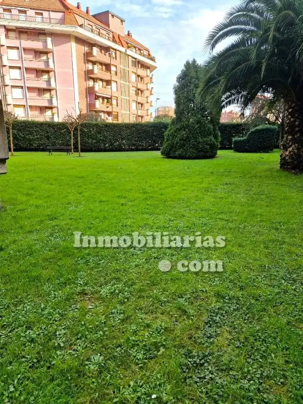 Ático en venta en Castro-Urdiales con Calefacción, Parquet y Trastero