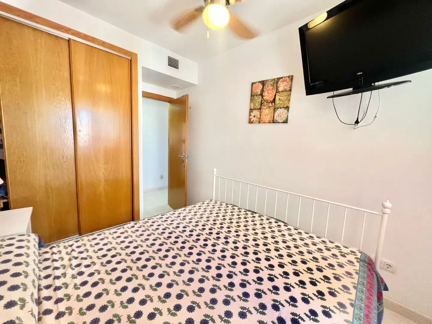 Schlafzimmer von Dachboden zur Miete in La Manga del Mar Menor mit Klimaanlage, Heizung und Terrasse