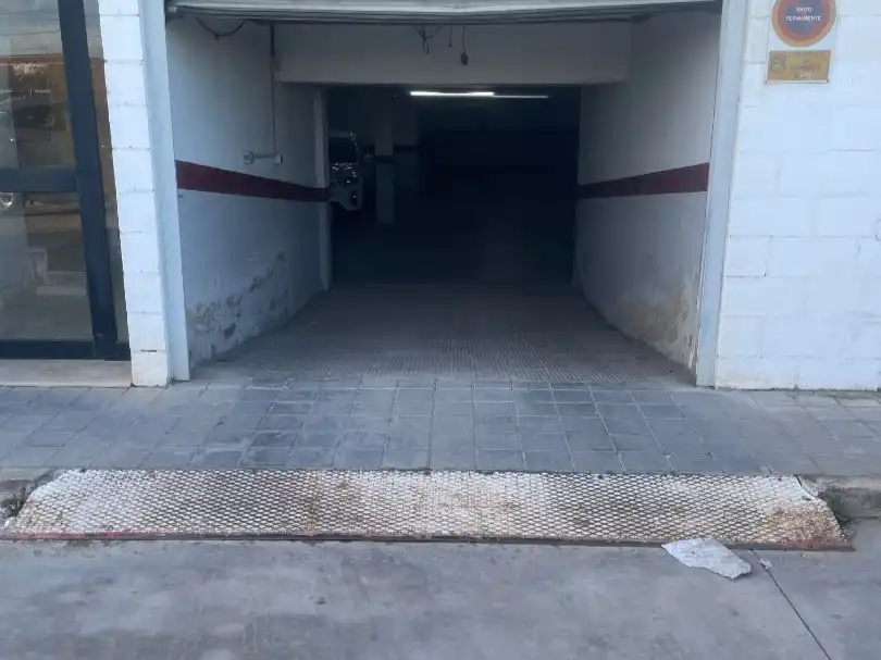 Parkplatz von Garage zum Verkauf in Beniparrell