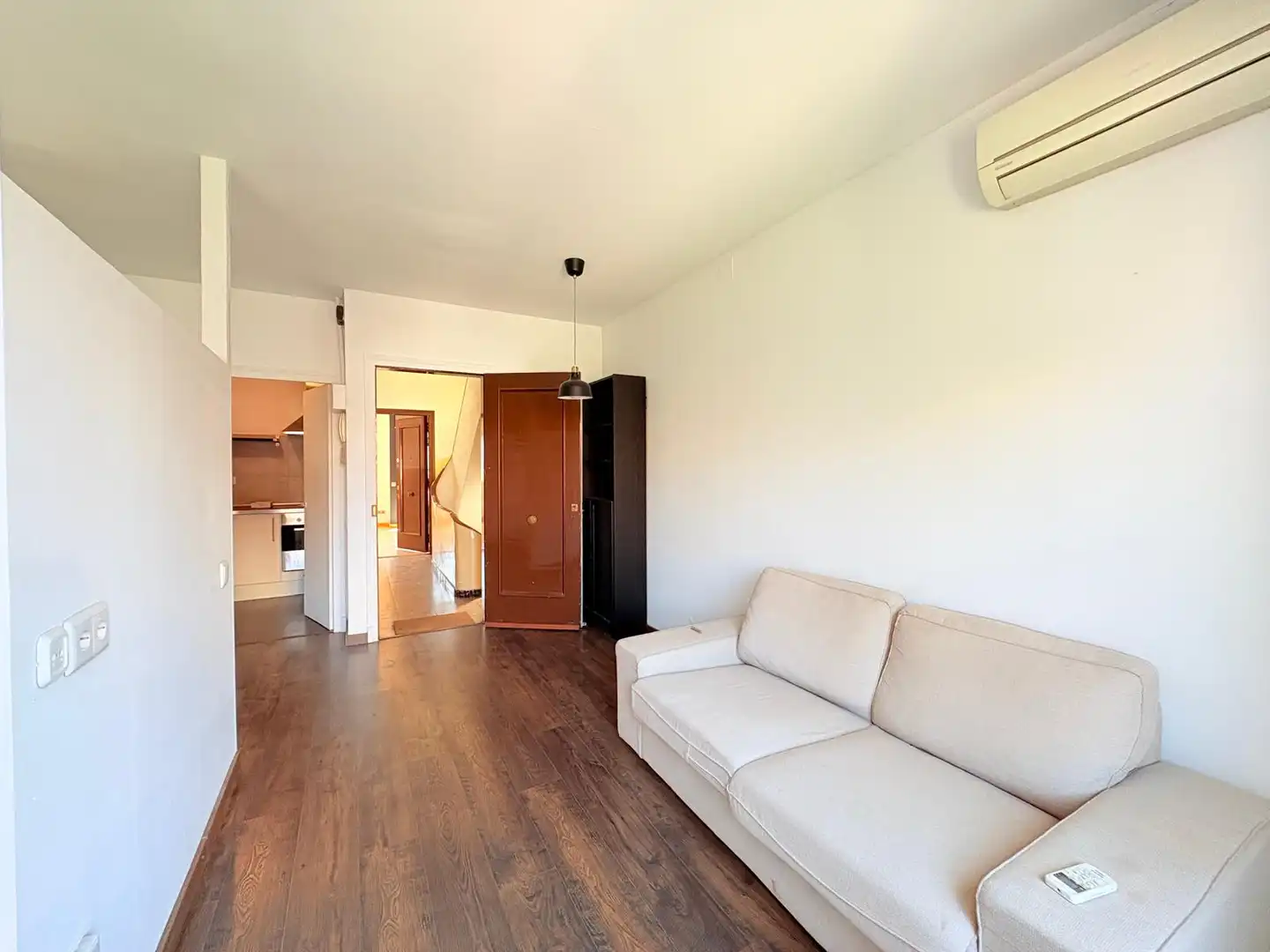 Sala d'estar de Pis en venda en Sabadell amb Aire condicionat, Parquet i Balcó
