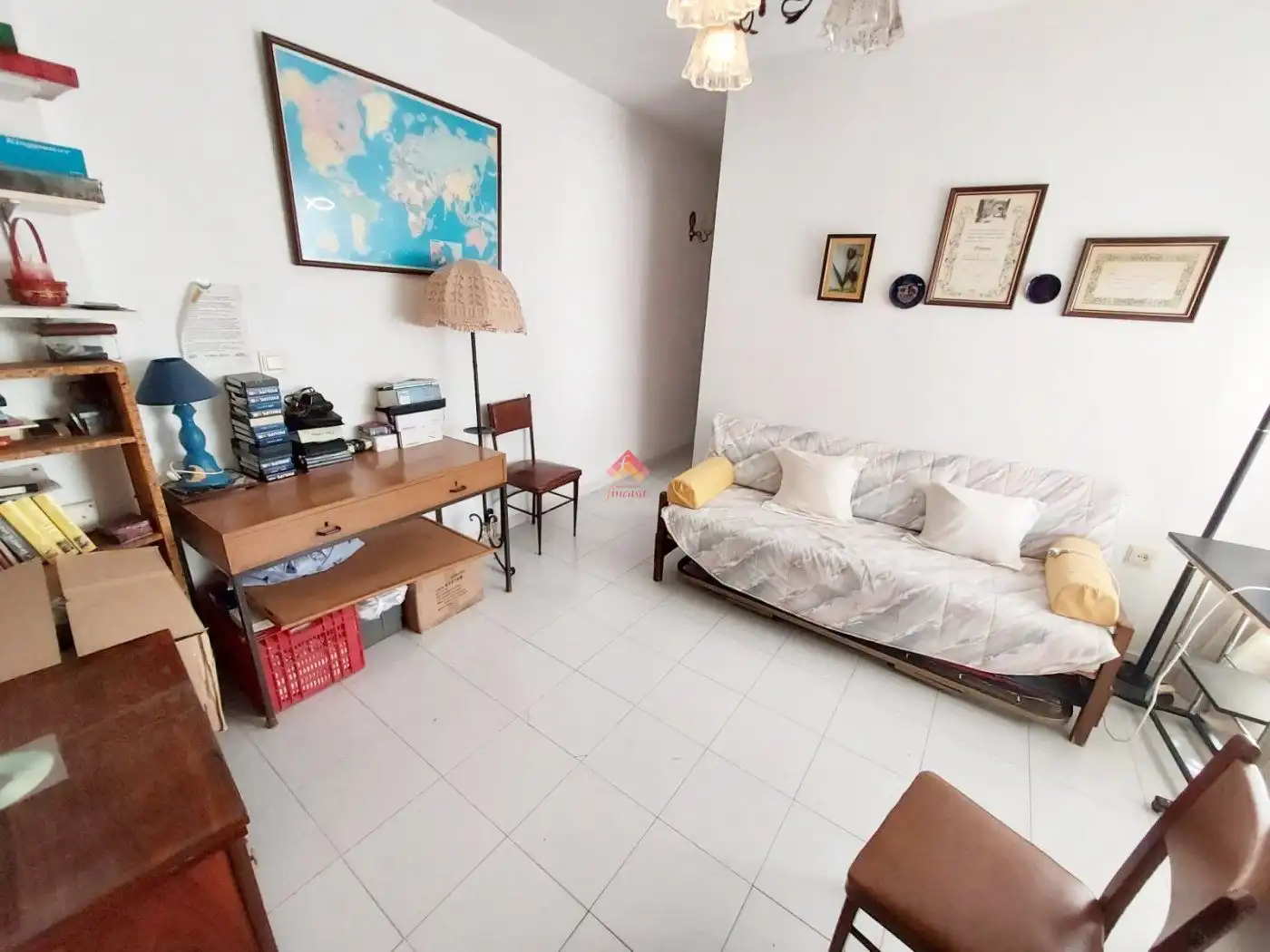 Sala d'estar de Casa o xalet en venda en Ronda amb Moblat i Balcó