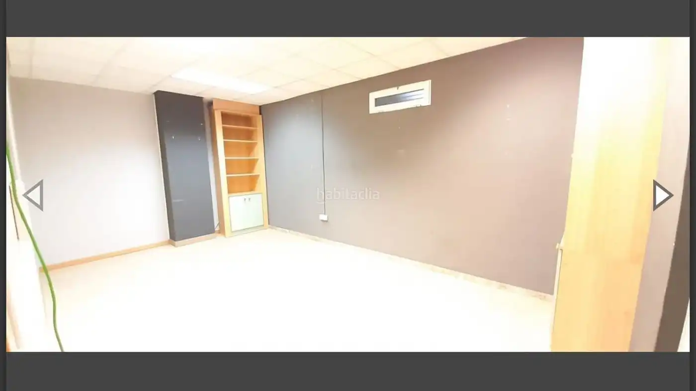 Büro zum Verkauf in Sabadell mit Klimaanlage und Möbliert