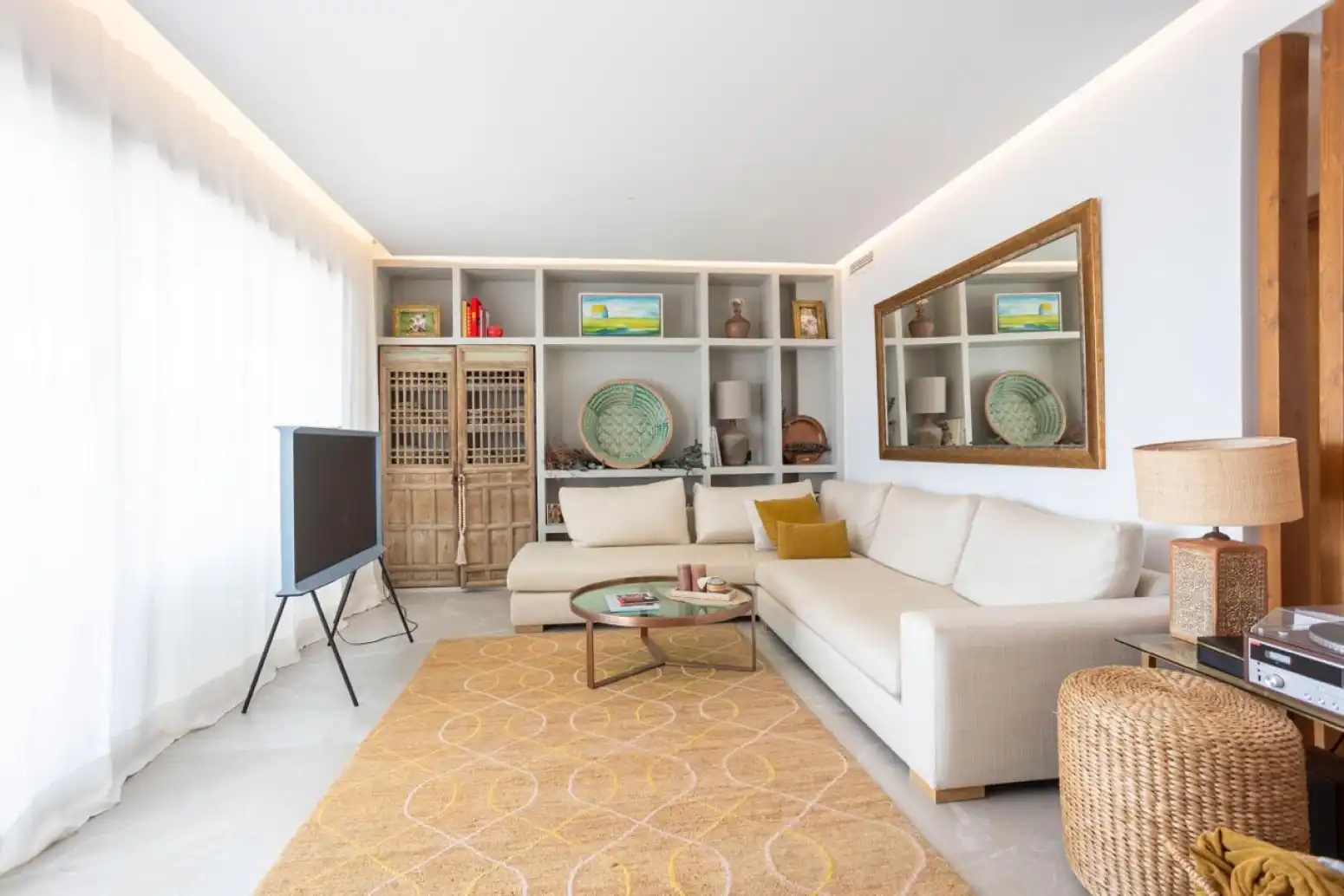 Sala de estar de Ático en venta en Istán con Calefacción, Jardín privado y Terraza