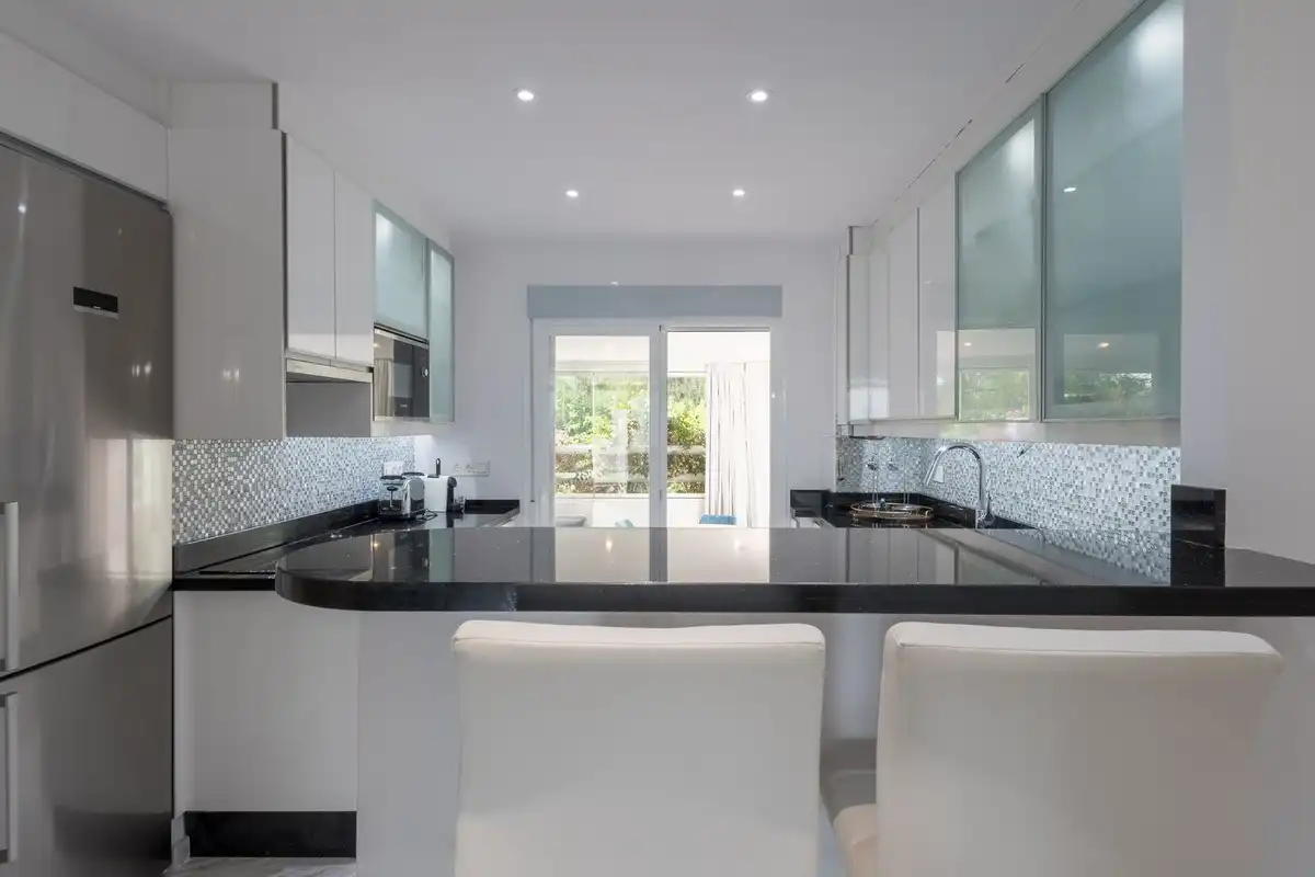 Kitchen of Ground floor for sale in Marbella  with Air Conditioner, Terrace and Storage room