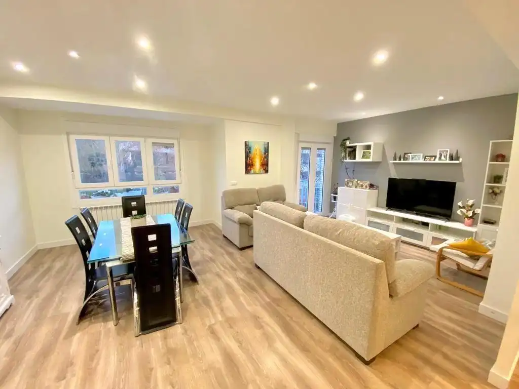 Living room of Flat for sale in Estella / Lizarra  with Heating and Balcony