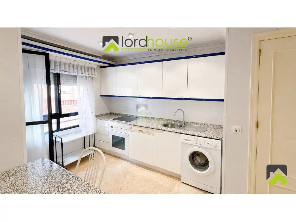 Piso con ascensor en venta en Calle Jose Mouliaa 55, imagen 10
