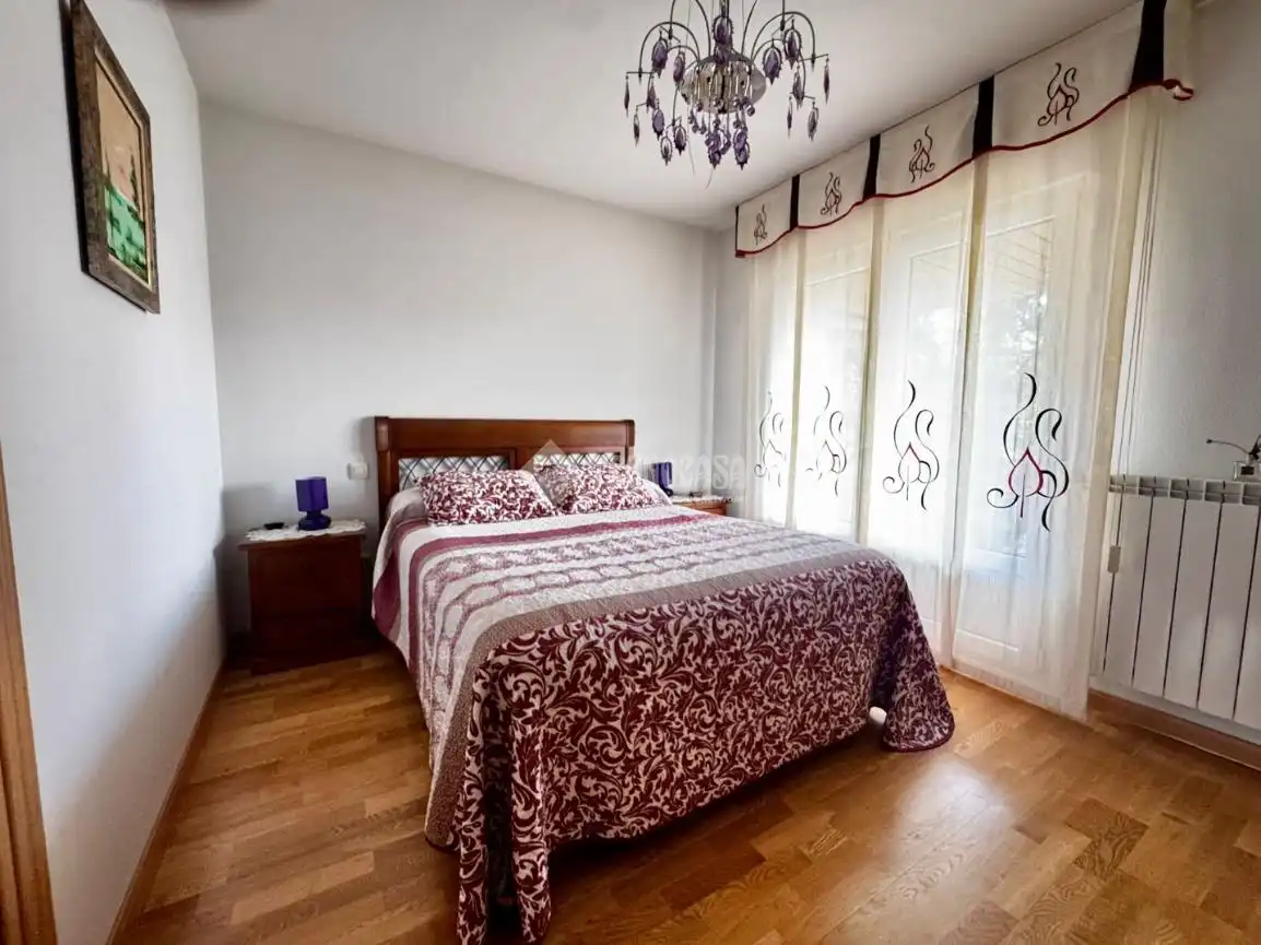 Habitación de Casa adosada en venta en Pedrezuela con Aire acondicionado, Terraza y Amueblado
