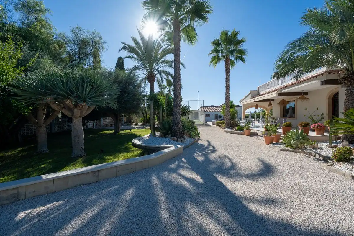Vista exterior de Casa o chalet en venta en Elche / Elx con Aire acondicionado, Calefacción y Jardín privado
