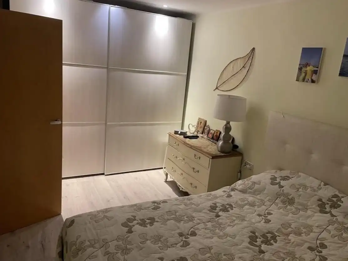 Schlafzimmer von Wohnung zum Verkauf in Terrassa mit Klimaanlage und Balkon