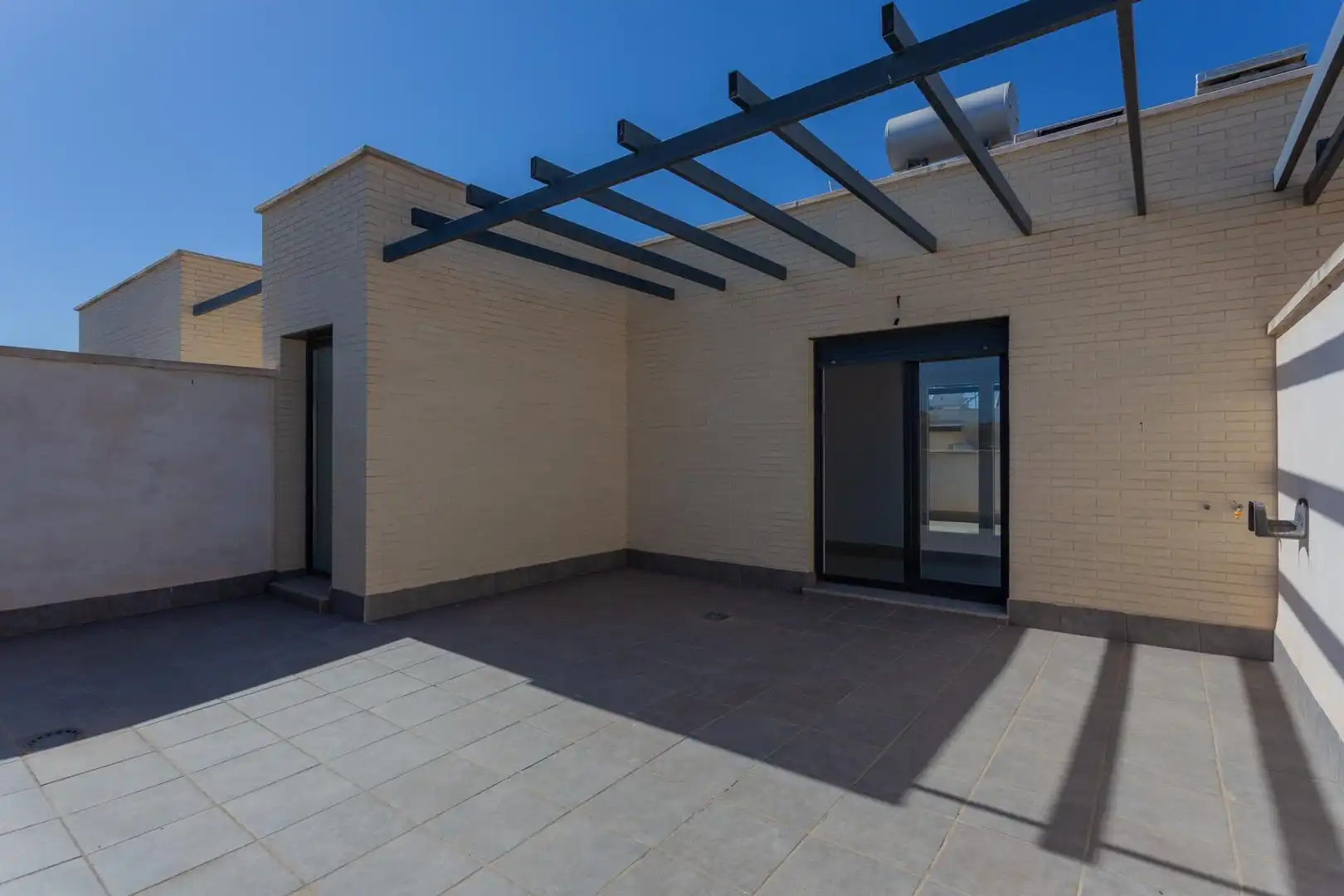 Terrassa de Casa adosada en venda en Churriana de la Vega amb Aire condicionat, Calefacció i Terrassa