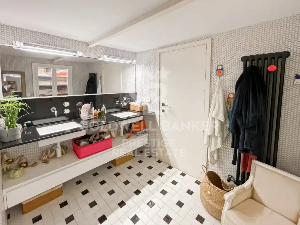 Bany de Dúplex en venda en Barcelona amb Aire condicionat, Terrassa i Forn