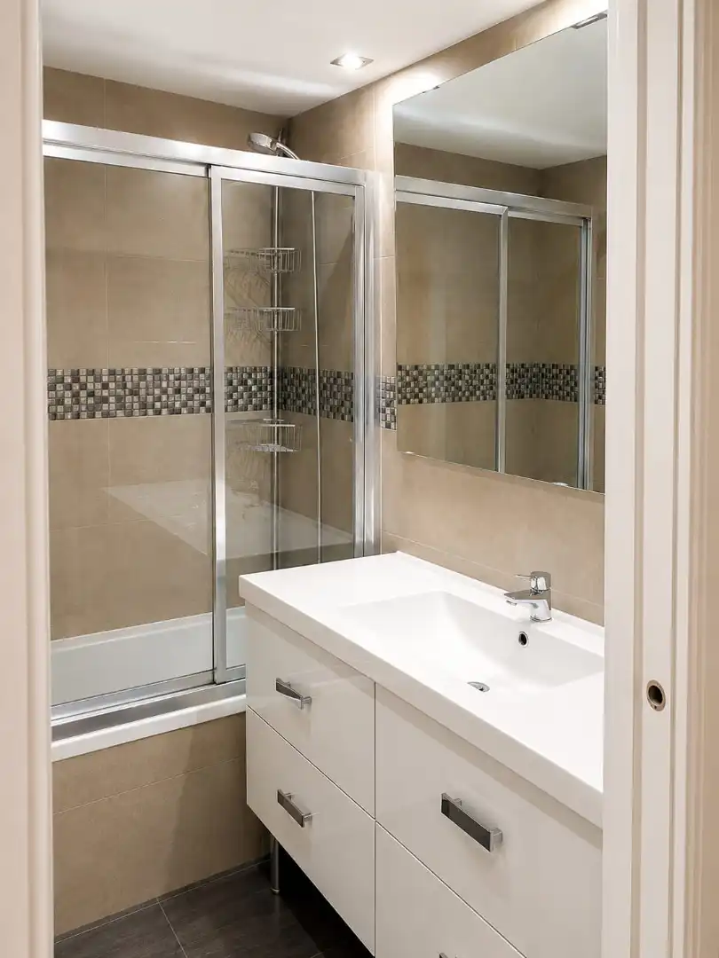 Bany de Apartament en venda en Málaga amb Aire condicionat, Calefacció i Moblat