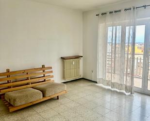 Sala d'estar de Pis en venda en Figueres amb Calefacció, Terrassa i Balcó