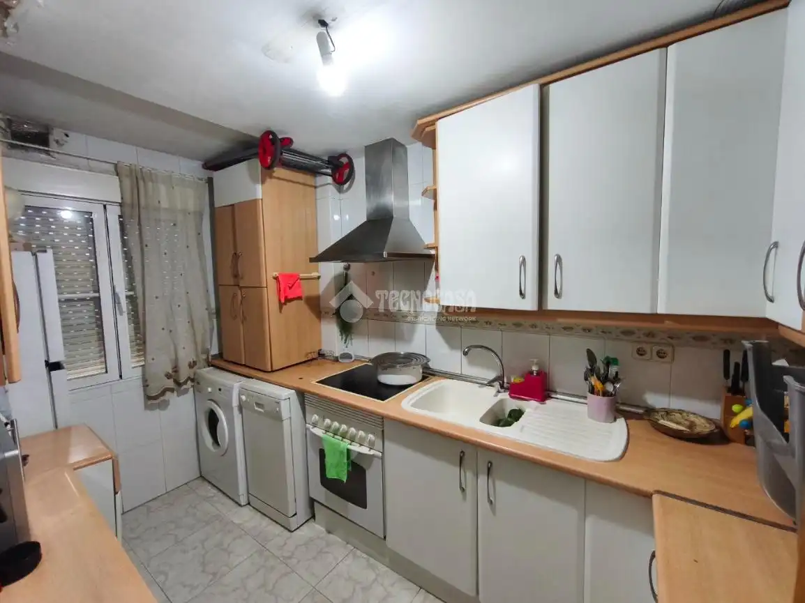 Cuina de Pis en venda en Azuqueca de Henares amb Aire condicionat, Calefacció i Balcó