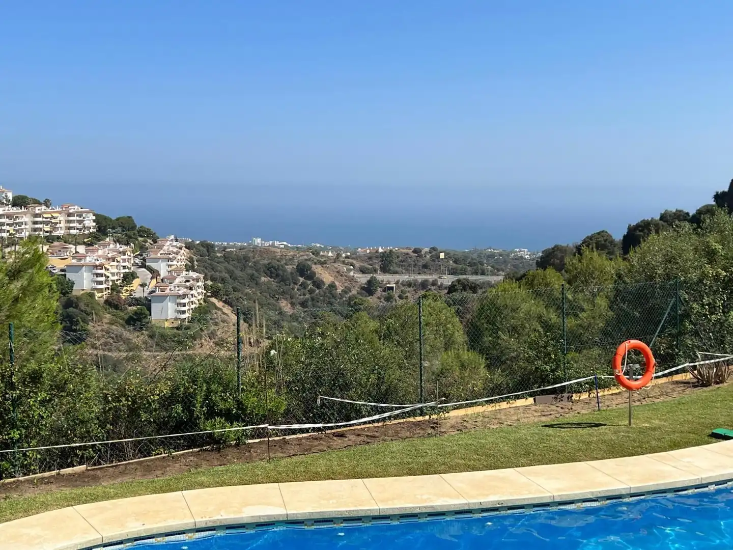 Apartamento con piscina en venta en Calahonda, imagen 21
