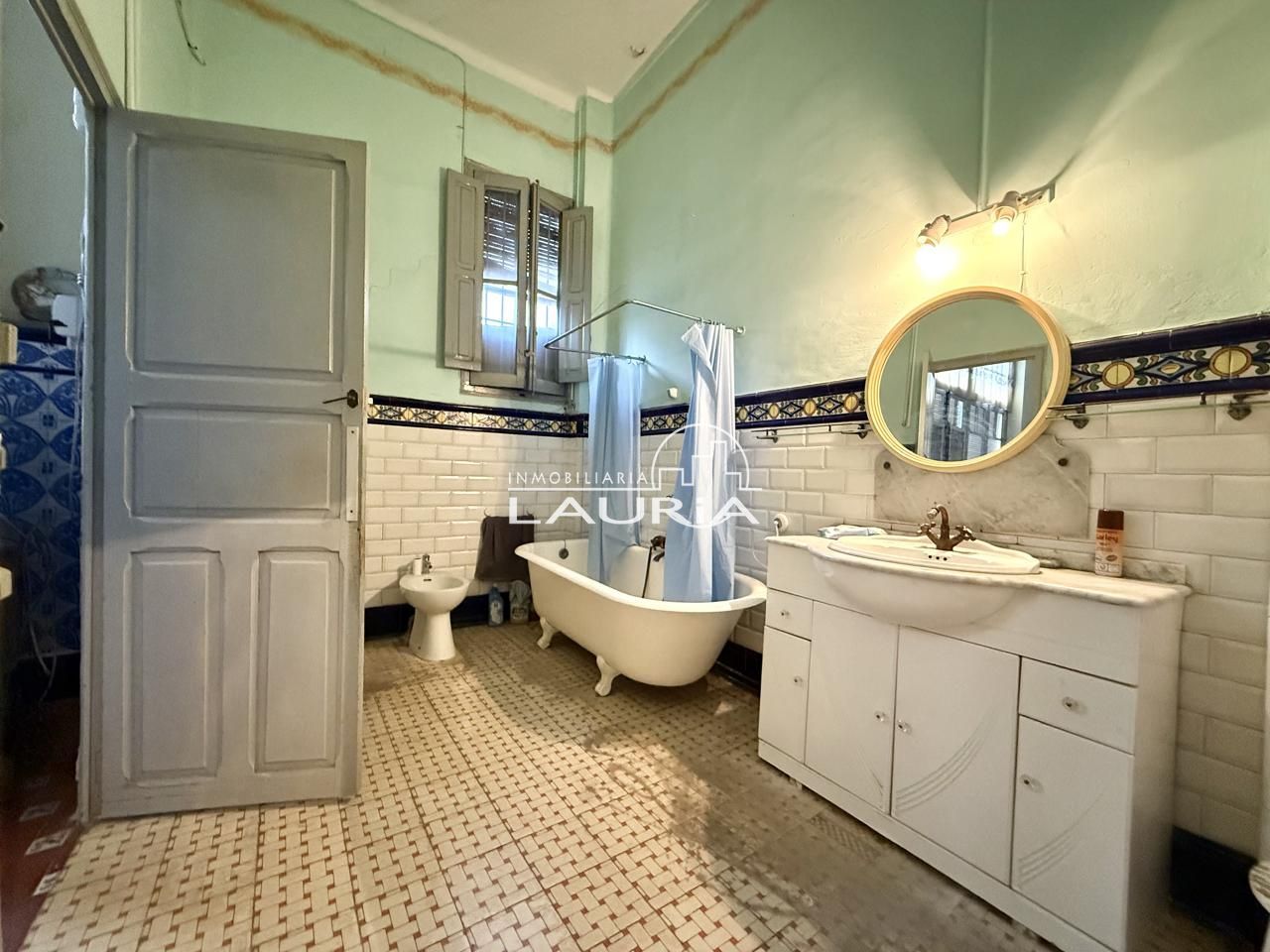 Bany de Casa o xalet en venda en  Valencia Capital amb Jardí privat, Terrassa i Traster