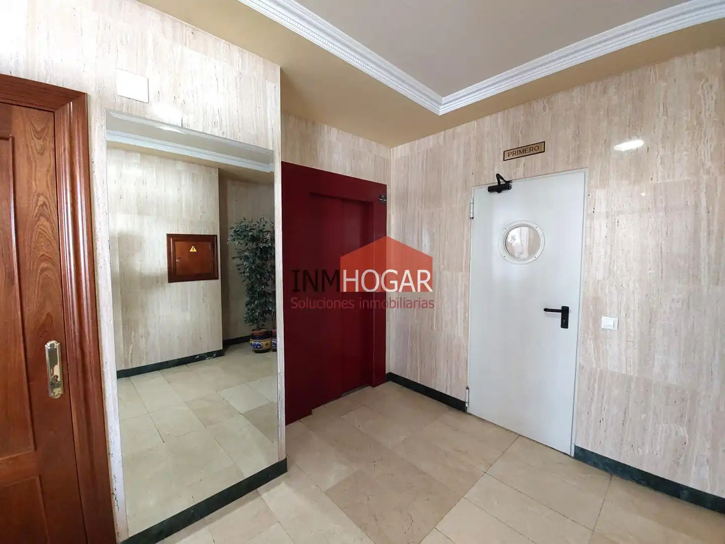 Piso en venta en Ávila con Calefacción y Trastero