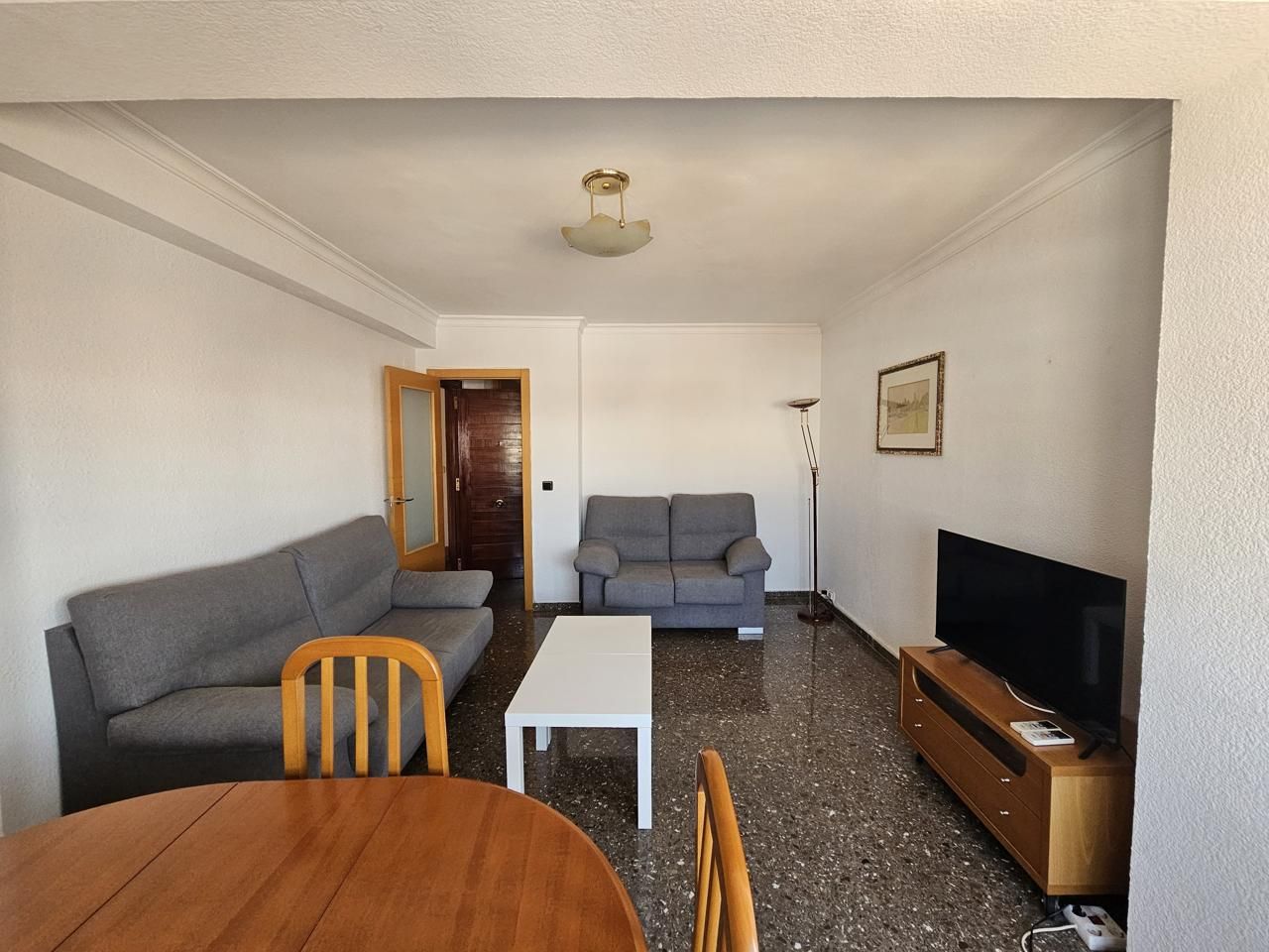 Sala d'estar de Apartament de lloguer en  Valencia Capital amb Aire condicionat, Terrassa i Moblat