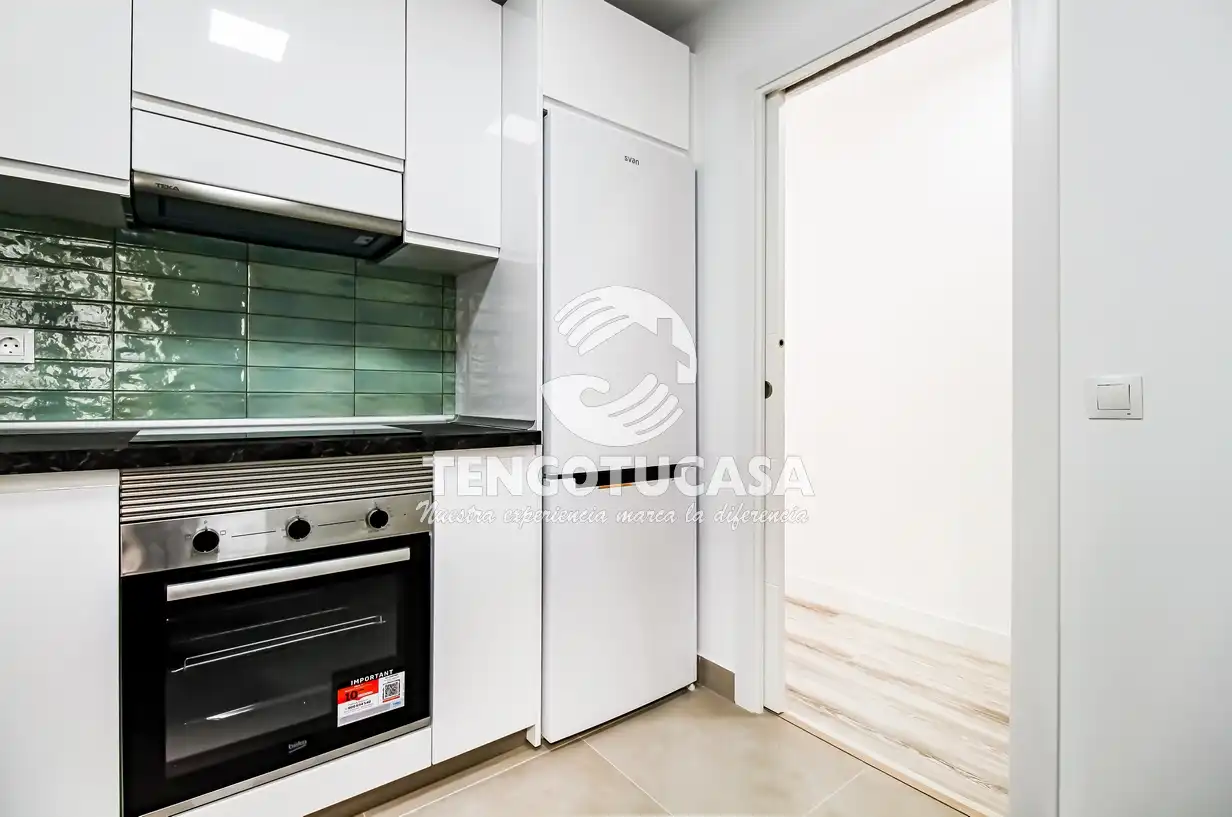 Cuina de Pis en venda en Madrid amb Aire condicionat, Calefacció i Terrassa