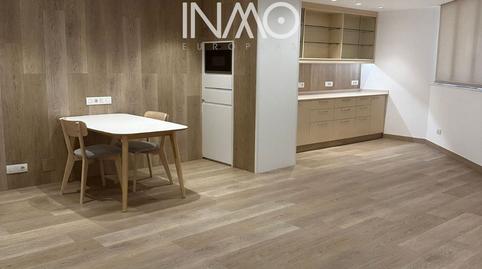 Foto 2 de Oficina de alquiler en Joan Maragall, Mercat, Barcelona