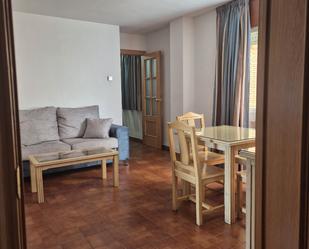 Sala d'estar de Pis de lloguer en  Granada Capital amb Calefacció, Moblat i Rentadora