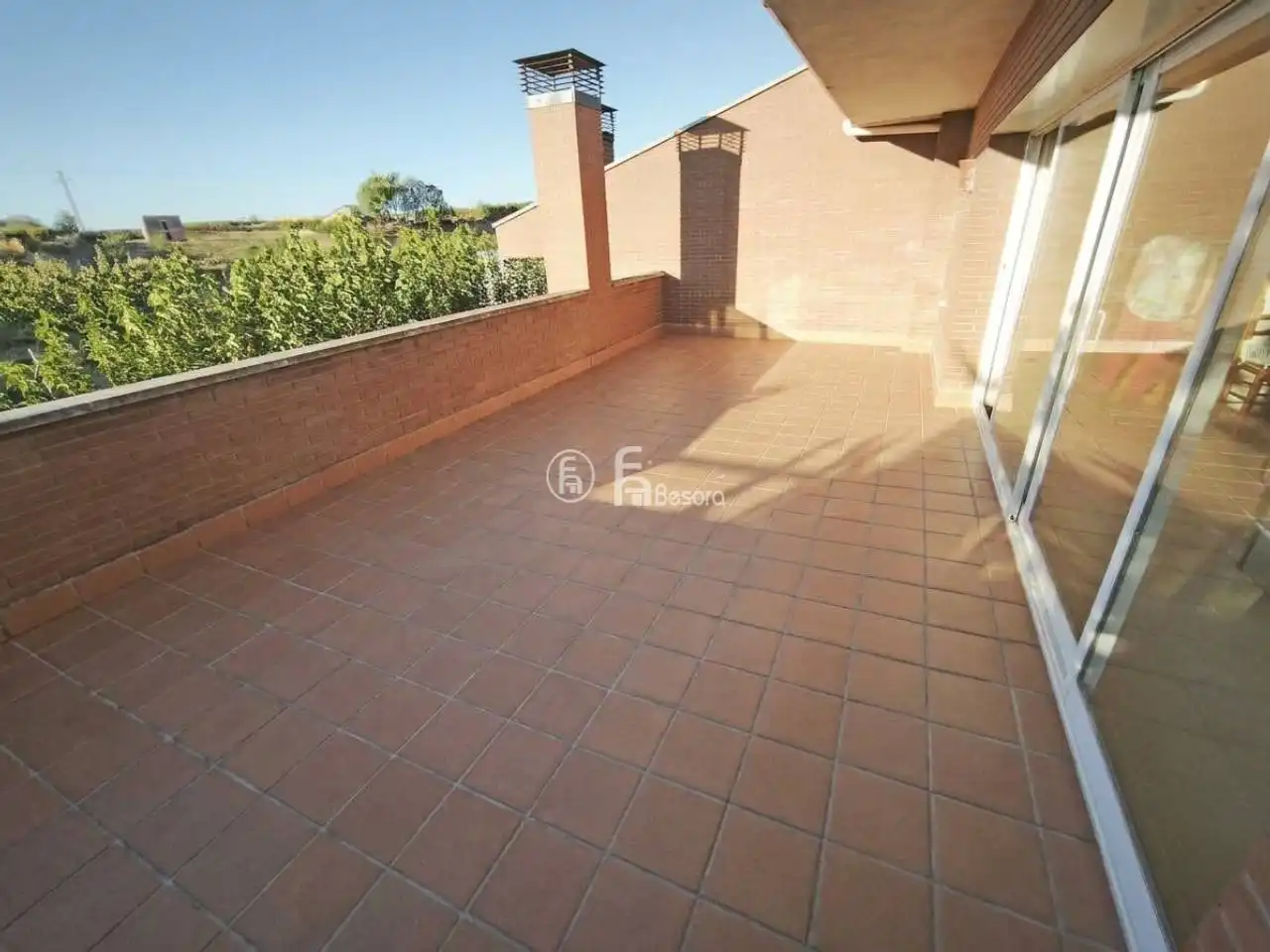 Casa aparellada amb jardí en venda a Avenida Lluís Companys, imagen 38