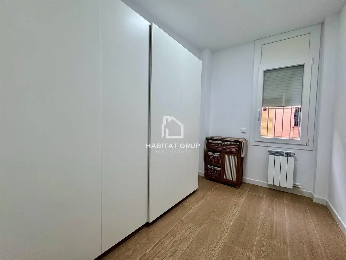 Bedroom of Flat for sale in Girona  with Air Conditioner, Heating and Private garden