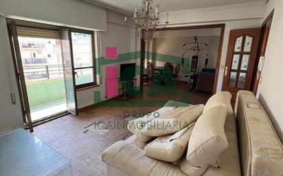 Living room of Flat for sale in Cáceres Capital  with Air Conditioner, Heating and Parquet flooring