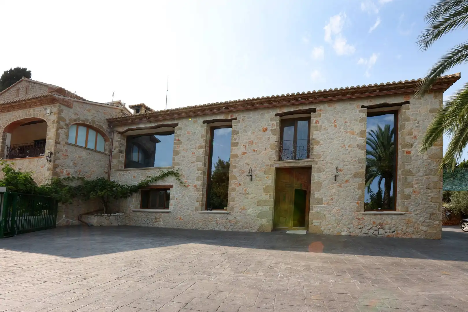 Vista exterior de Casa o xalet en venda en Benissa amb Aire condicionat, Jardí privat i Terrassa