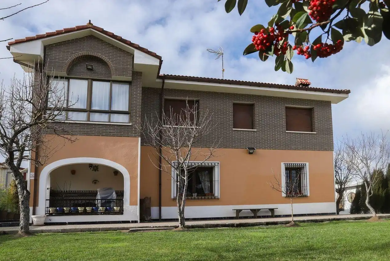 Vista exterior de Casa o chalet en venta en Trespaderne con Calefacción, Jardín privado y Terraza