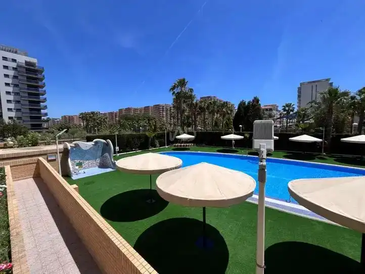 Piscina de Apartament en venda en Oropesa del Mar / Orpesa amb Aire condicionat, Piscina i Balcó