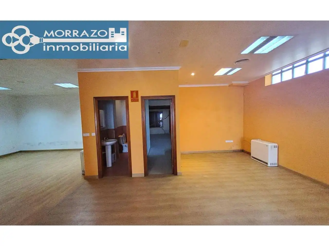 Locale commerciale in vendita a Avenida Montero Ríos, imagen 13