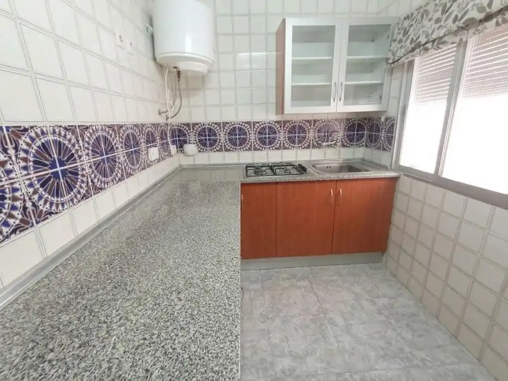 Cocina de Piso en venta en Bailén - Miraflores