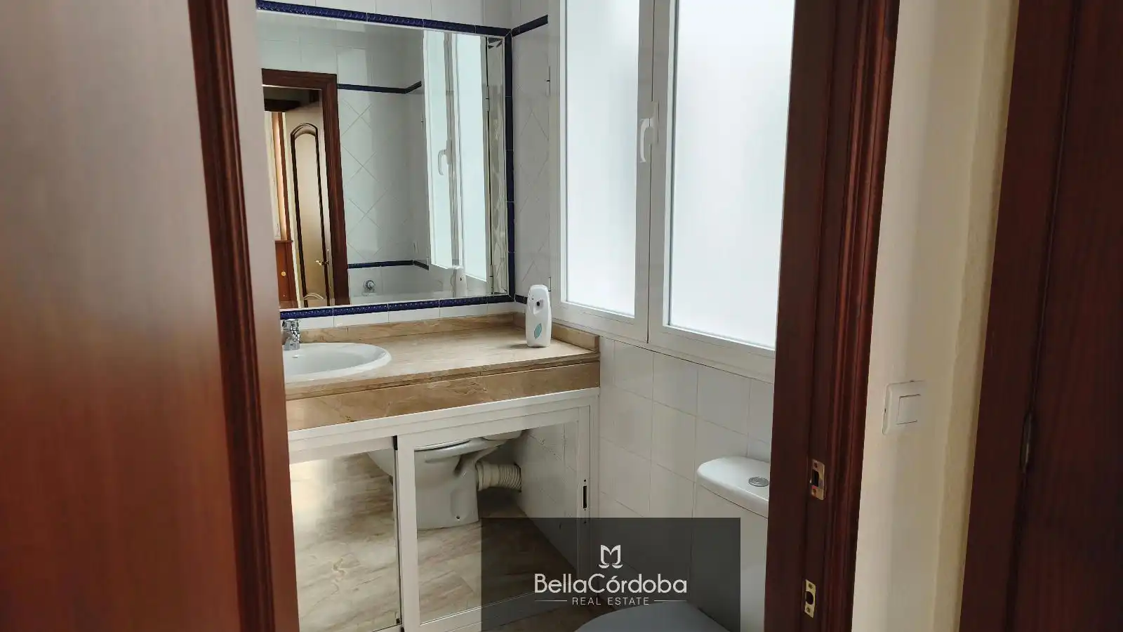 Bany de Pis de lloguer en Córdoba amb Aire condicionat i Calefacció