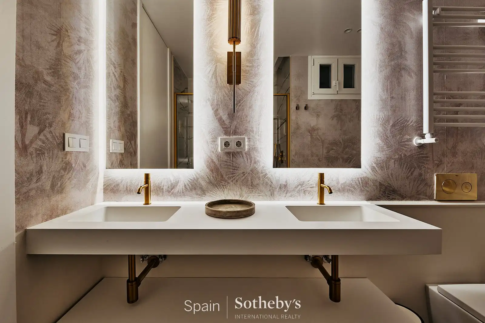 Bany de Apartament en venda en Madrid amb Aire condicionat i Terrassa