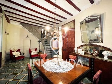 House with garden for sale in Plaza Vicente Zaldo