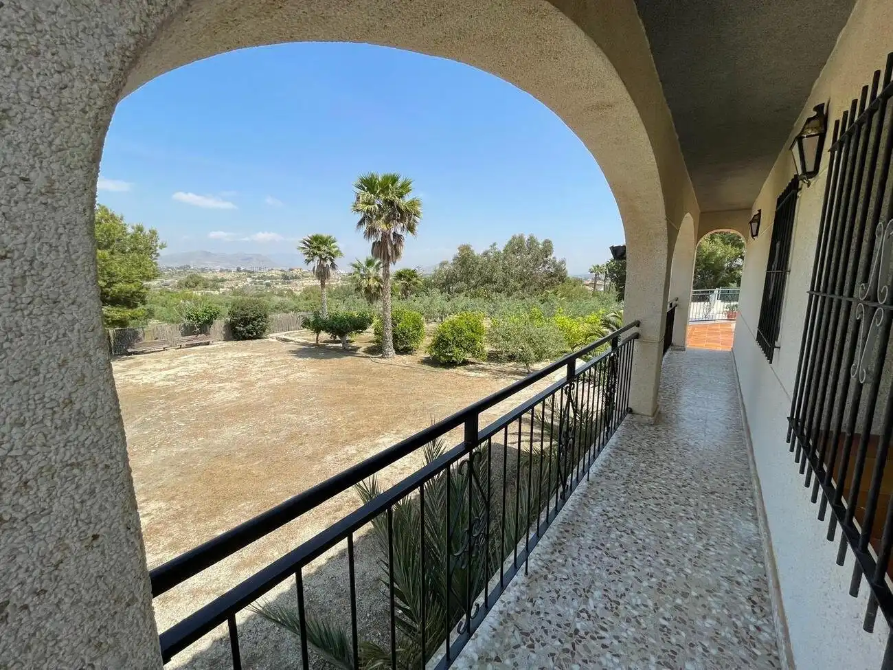 Terrassa de Casa o xalet en venda en Alicante / Alacant amb Aire condicionat, Jardí privat i Terrassa