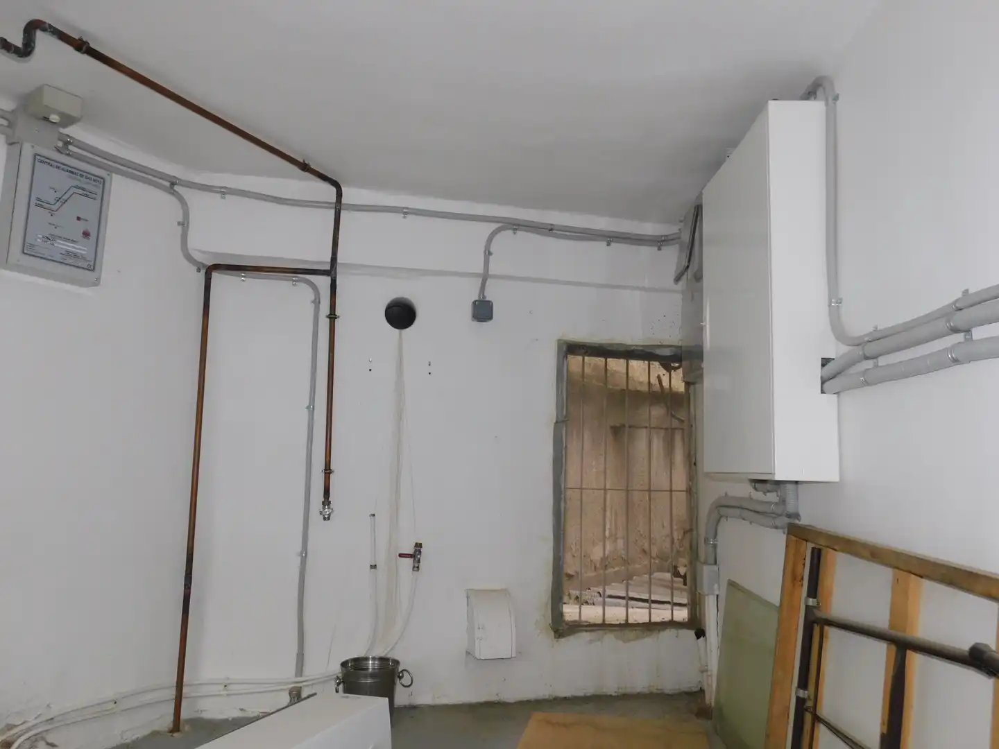 Kitchen of Commercial properties for sale in 2º Ensanche