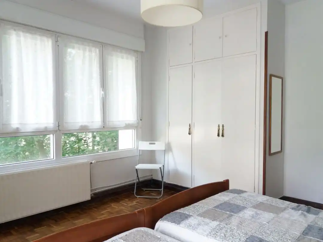 Habitación de Piso de alquiler en Donostia - San Sebastián  con Calefacción y Balcón