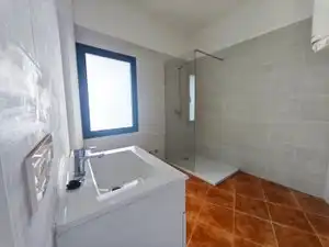Bany de Casa o xalet en venda en Frontera amb Jardí privat, Terrassa i Traster