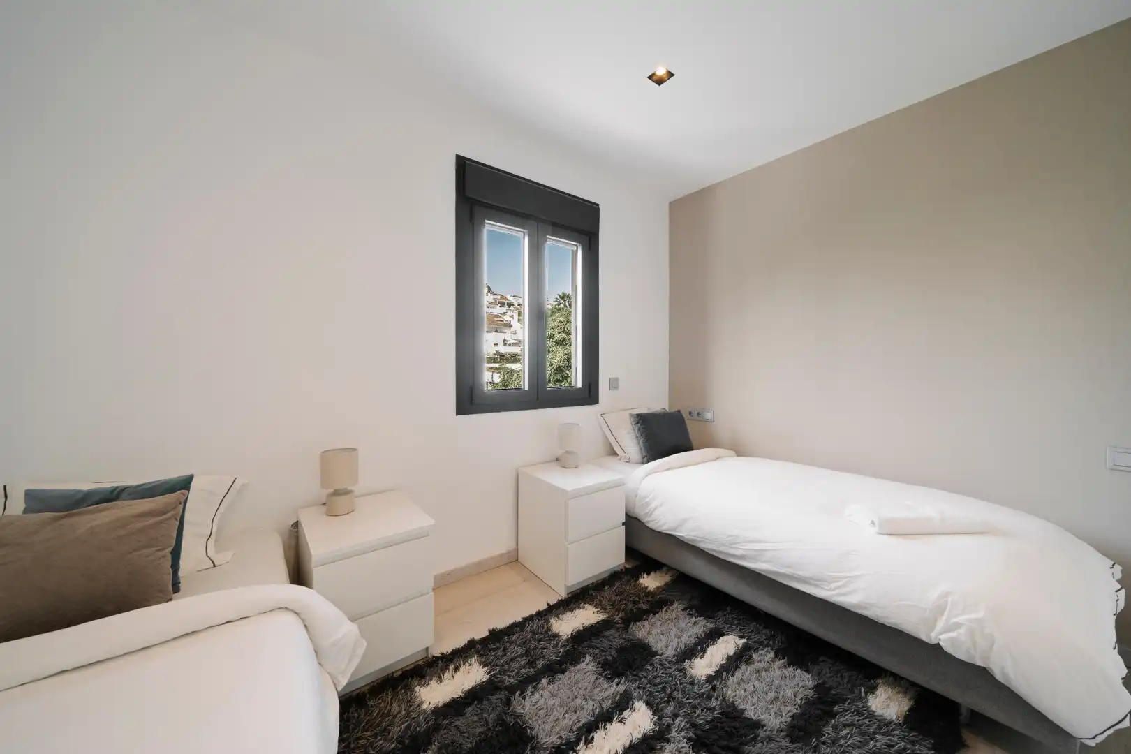 Chalet con piscina en venta en Calle los Granados 18, imagen 8