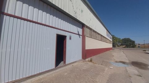 Foto 4 von Fabrikhallen zum Verkauf in Calle Camino del Prado , 2, Zaratán, Valladolid