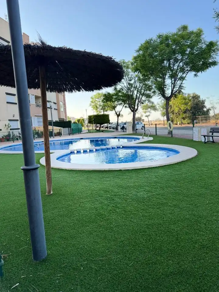 Schwimmbecken von Wohnung zum Verkauf in Murcia mit Klimaanlage, Terrasse und Möbliert