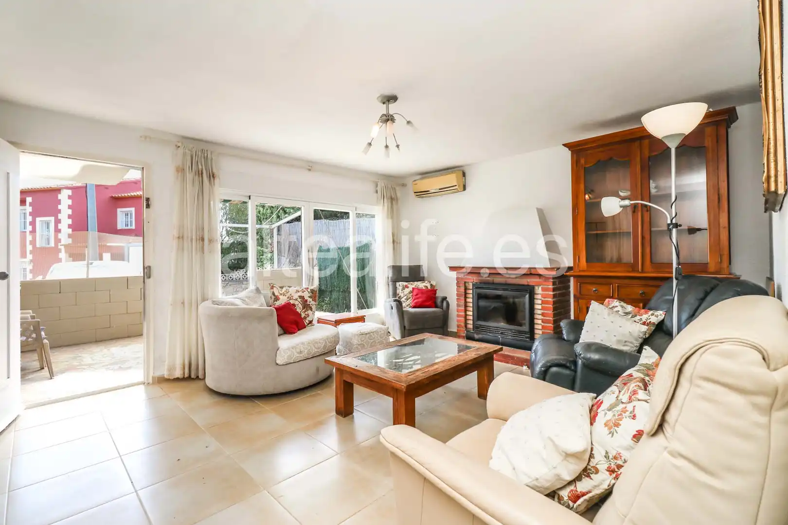 Sala de estar de Casa o chalet en venta en La Nucia con Aire acondicionado, Jardín privado y Terraza