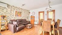 Living room of Single-family semi-detached for sale in Lliçà d'Amunt  with Air Conditioner, Heating and Parquet flooring