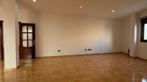 Foto 3 von Einfamilien-Reihenhaus zum Verkauf in Carmona, Sevilla