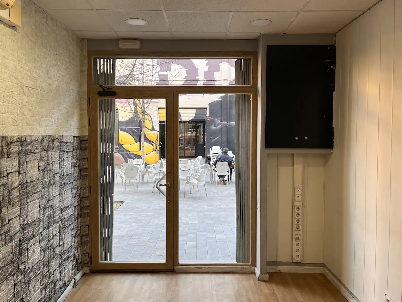 Local comercial en venda a Carrer de la Ciutat de Lleida, imagen 3