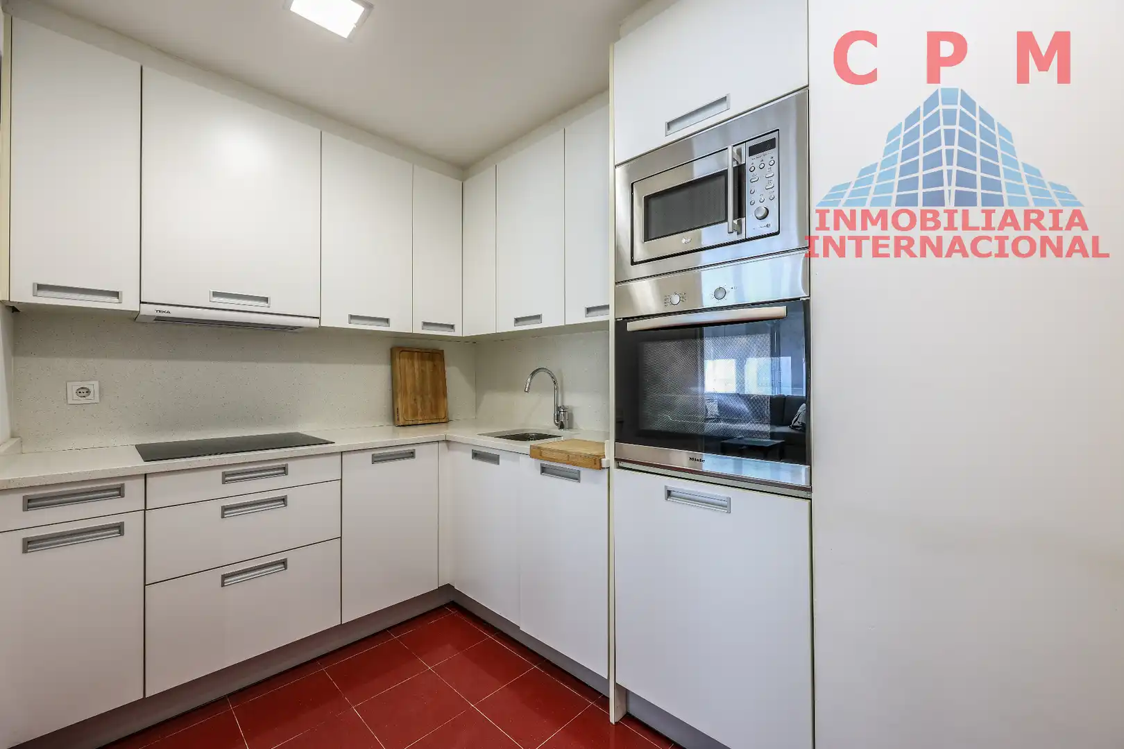 Kitchen of Flat for rent in Madrid  with Air Conditioner, Heating and Parquet flooring